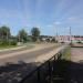 Зеленая площадь с якорем посередине в городе Звенигово