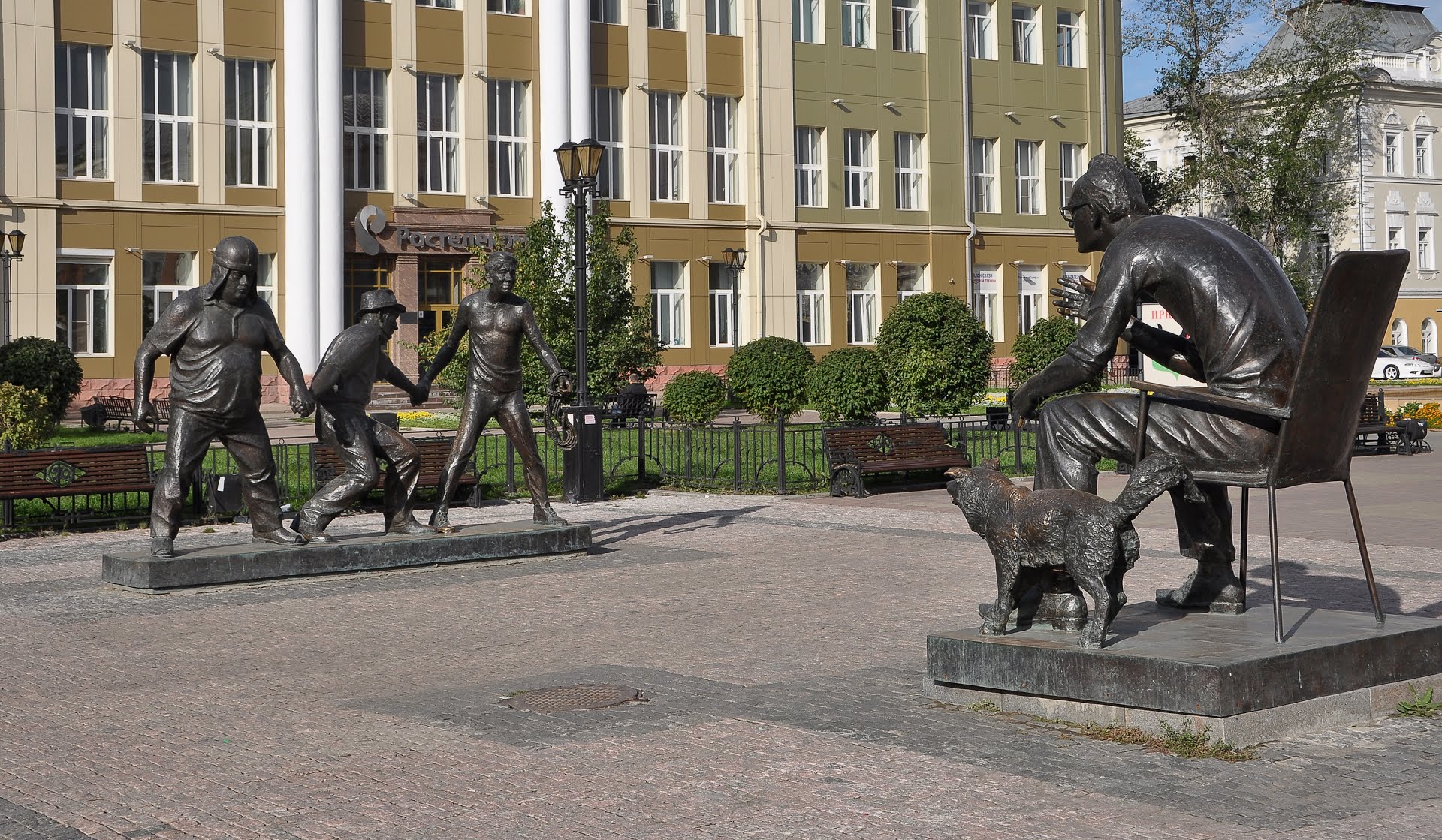 Sculptures of heroes of famous Soviet movie 