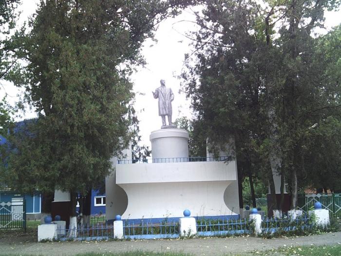 Памятник В.И. Ленину   Александровка image 5