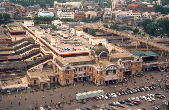 lotte-mart-seoul-station-seoul