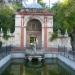 Estanque (fr) en la ciudad de Sevilla