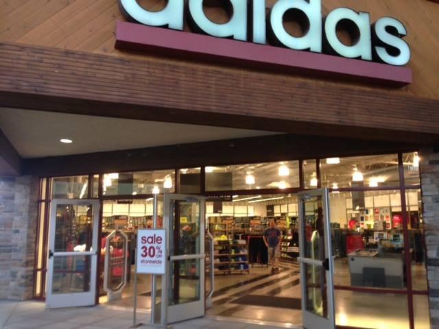 adidas outlet dells