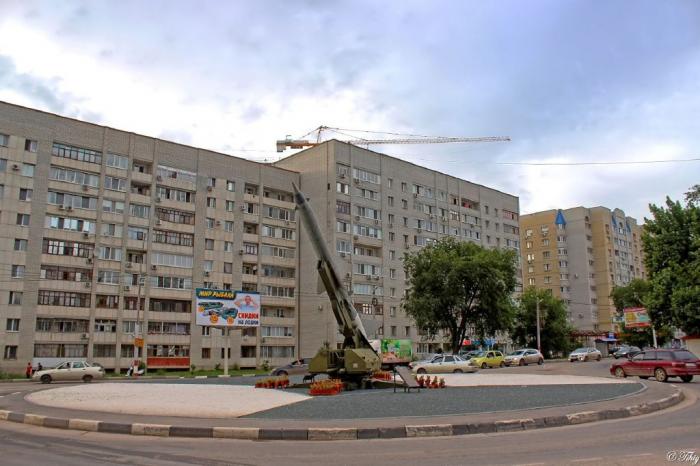 Монумент «Пусковая установка с ракетой ЗРК С 75»   Энгельс image 0