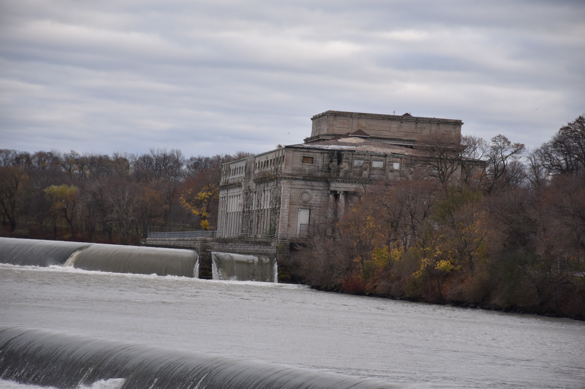 toronto-power-generating-station-niagara-falls-ontario