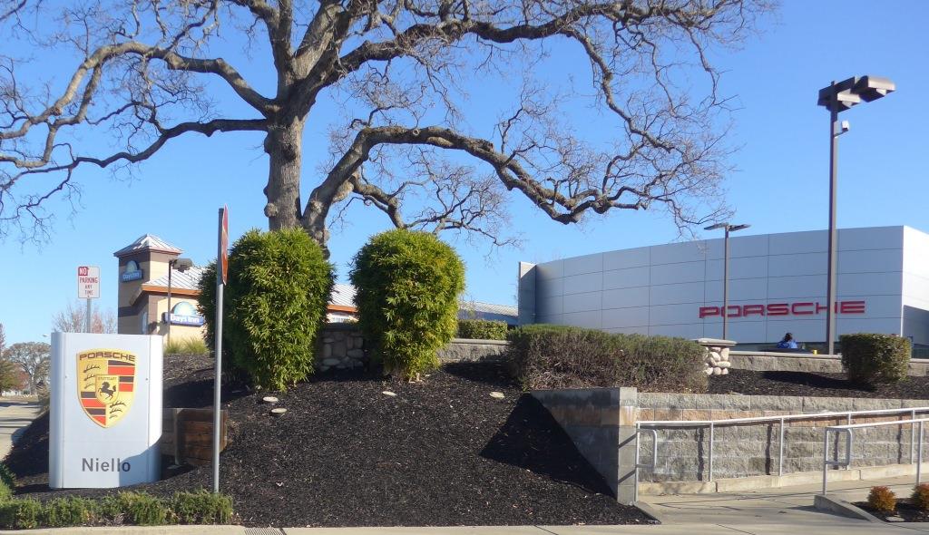 Niello Porsche Rocklin, California automobile / car dealer (sales)