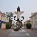 Скульптура «Жезл бога торговли Меркурия и рог изобилия» в городе Улан-Удэ