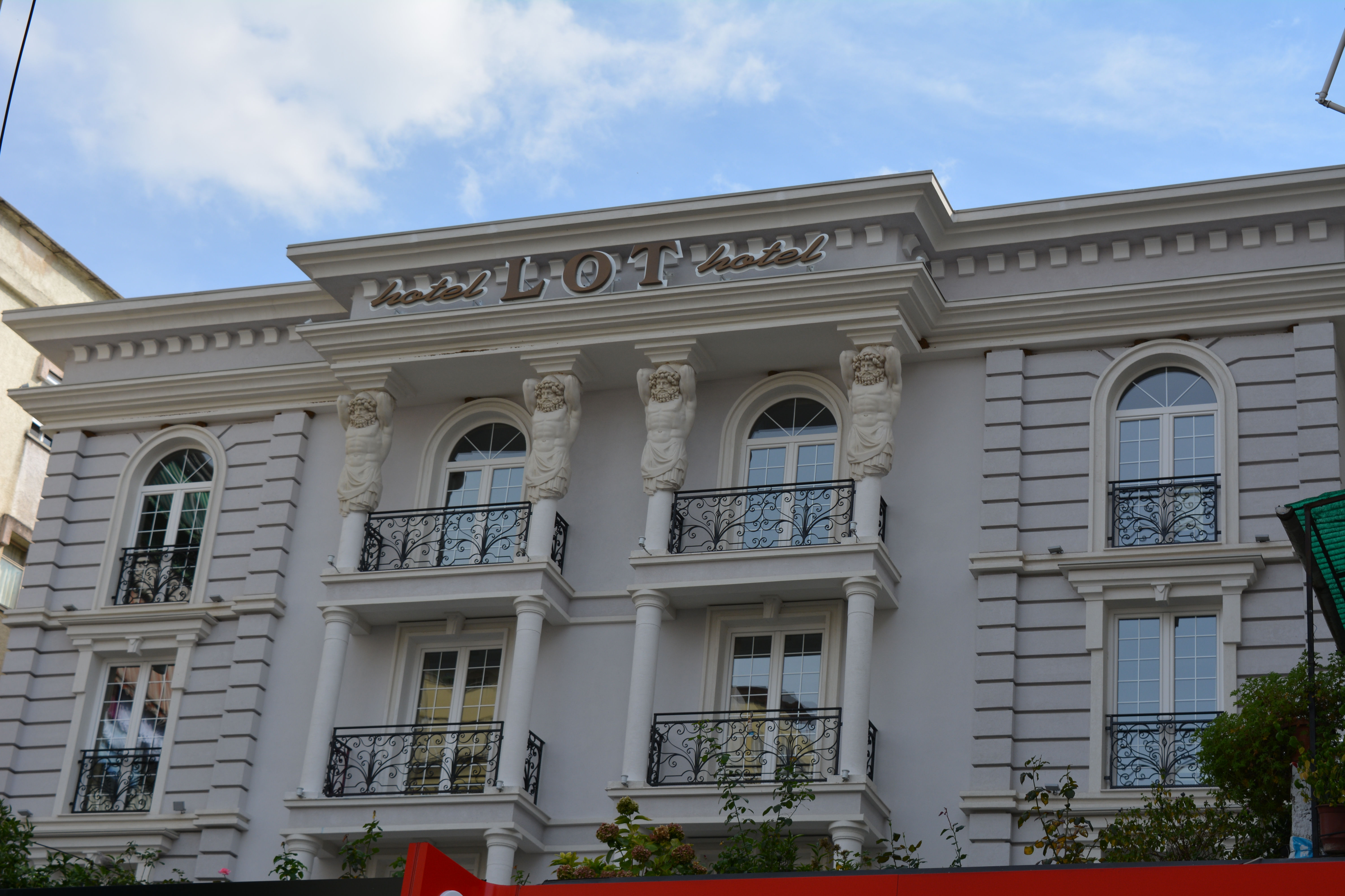 Lot Boutique Hotel Tirana