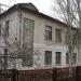 Старый спальный корпус в городе Марганец