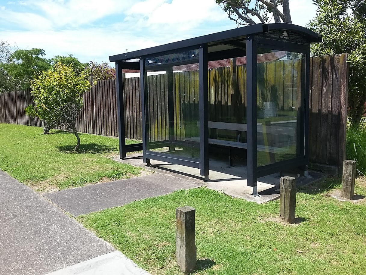 Bus stop shelter