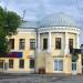 Южный фасад углового здания в городе Мичуринск