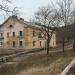 Заброшенный многоквартирный жилой дом в городе Владивосток