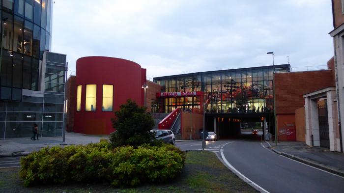 Centro commerciale freccia rossa brescia Freccia rossa centro commerciale brescia