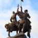 Конный памятник Ивану Гонте и Максиму Железняку в городе Умань