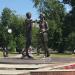 Скульптура «Молодые родители» в городе Курган
