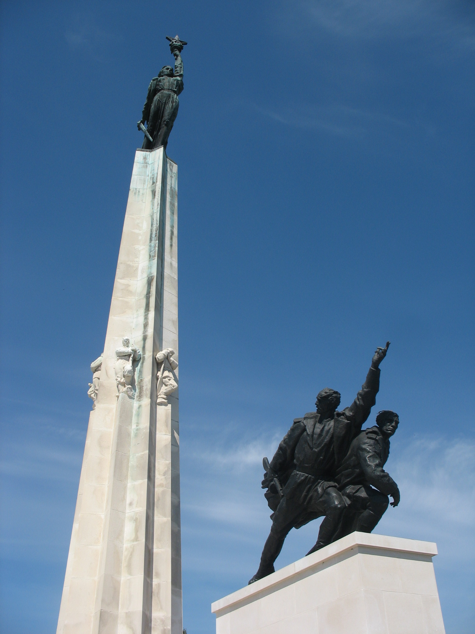 Мемориал советским воинам