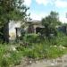Развалины здания в городе Остров
