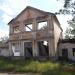 Развалины главного здания бывшего ХПП в городе Остров