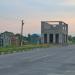 Недостроенное здание в городе Лазурное
