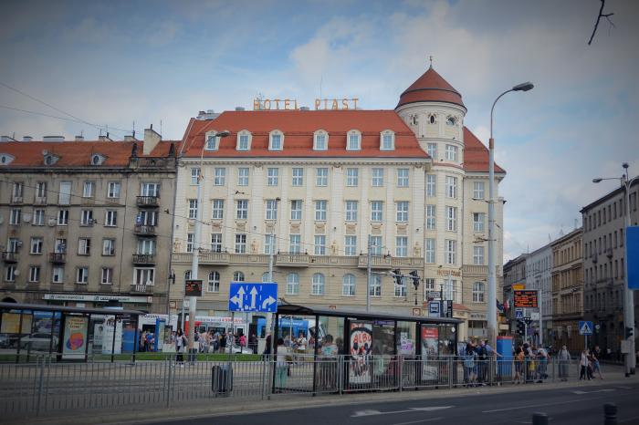 słupsk hotel piast