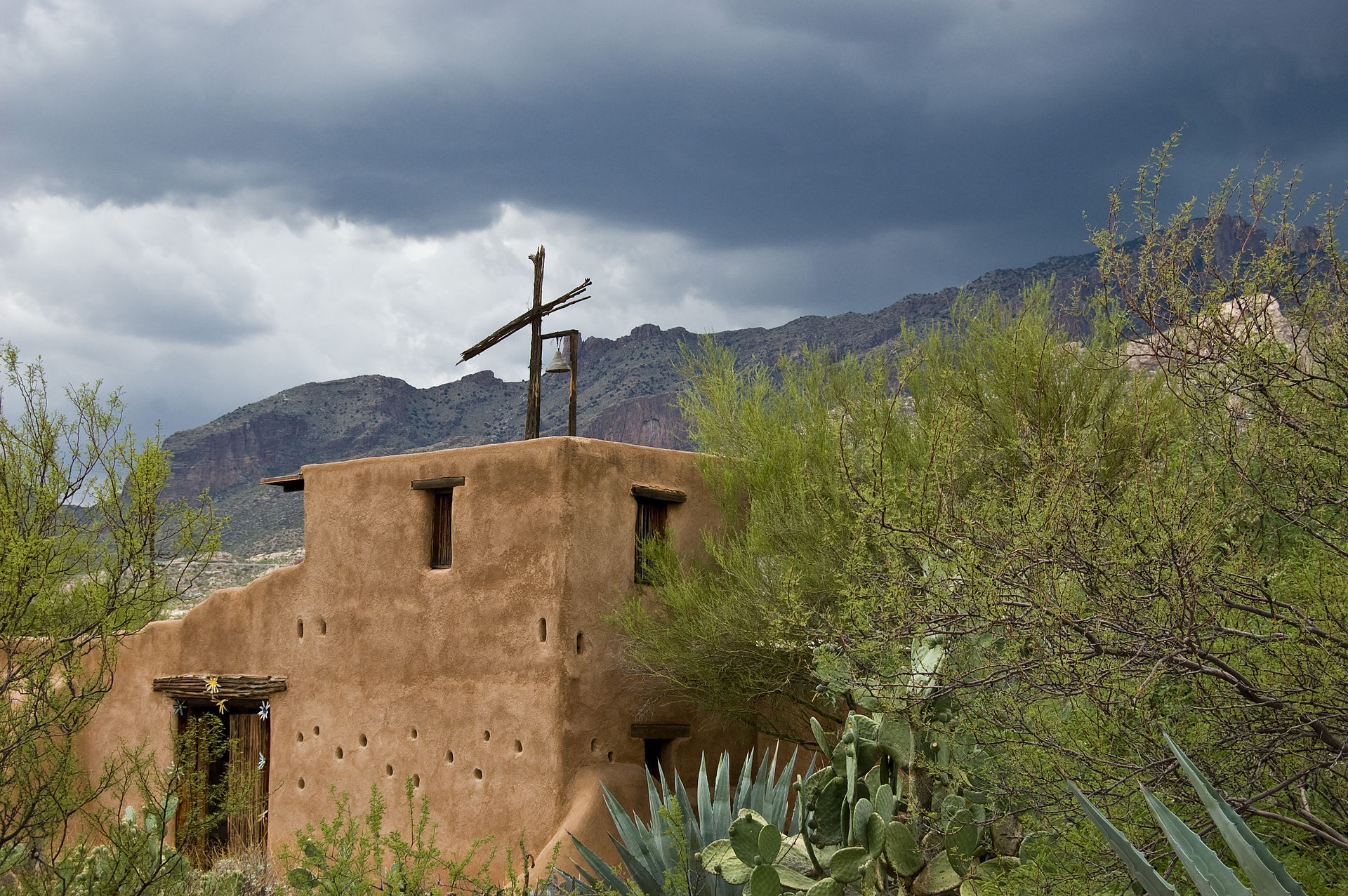 Degrazia Gallery In The Sun