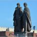 Памятник Петру и Февронии Муромским в городе Йошкар-Ола