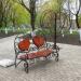 Кованое дерево и скамья влюбленных в городе Харцызск