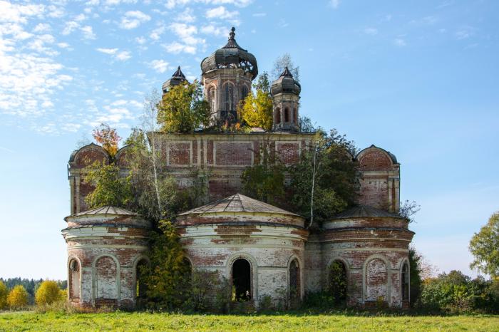 Село Кырмыж Воскресенская Церковь