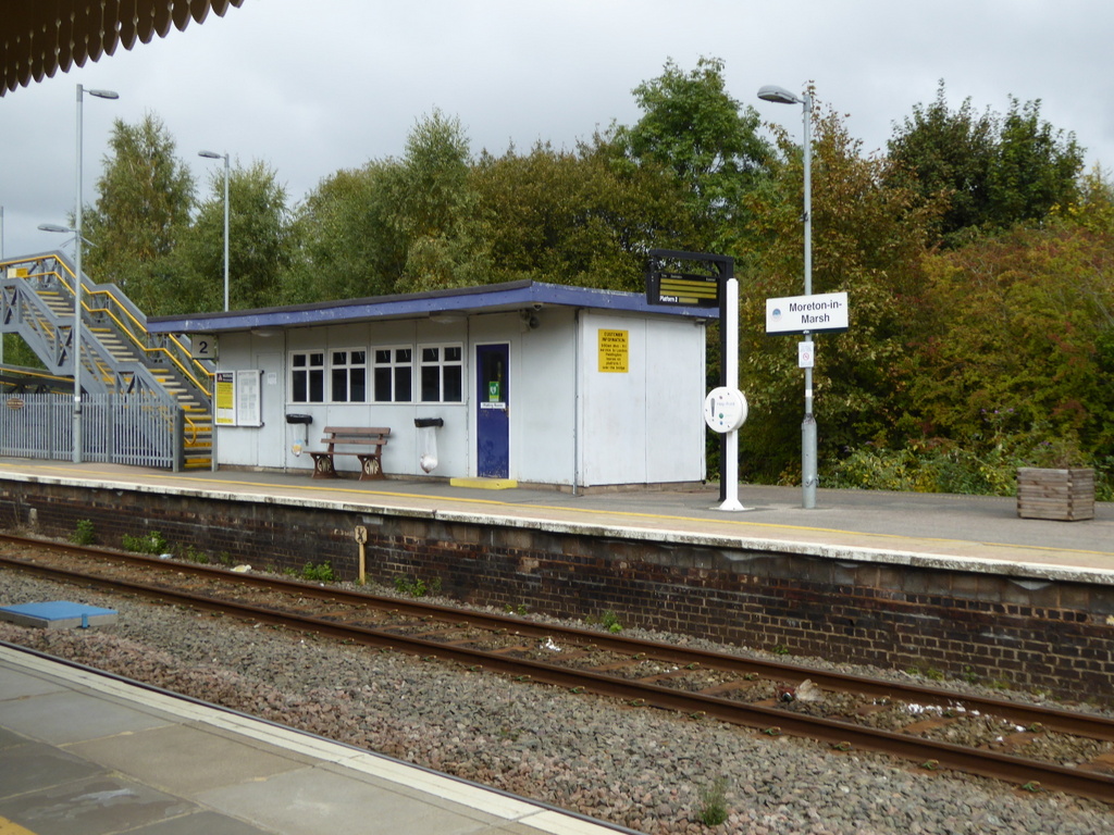 MoretoninMarsh Railway Station MoretoninMarsh train station
