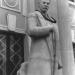 Скульптуры В. И. Ленина и И. В. Сталина в городе Старая Русса