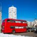 Двухэтажный английский автобус Routemaster в городе Москва