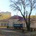 Памятник старинному пассажирскому вагону в городе Днепр