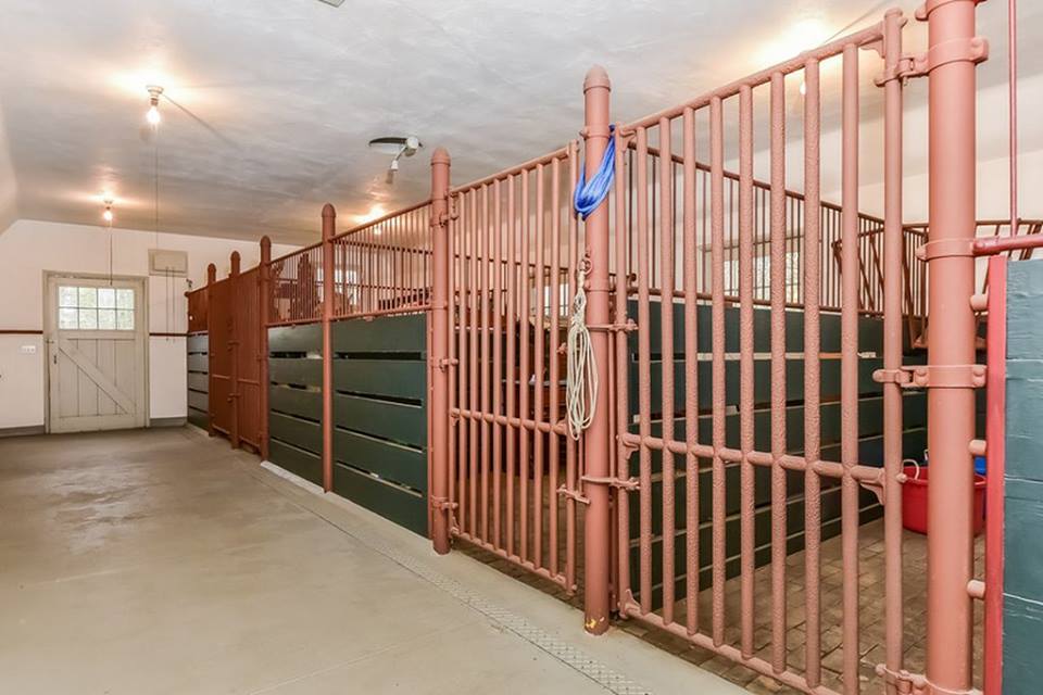 "Hillendale"/"Oakley Court" Farm Group Mill Neck, New York