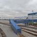 Переходной мостик через пути метро в городе Москва