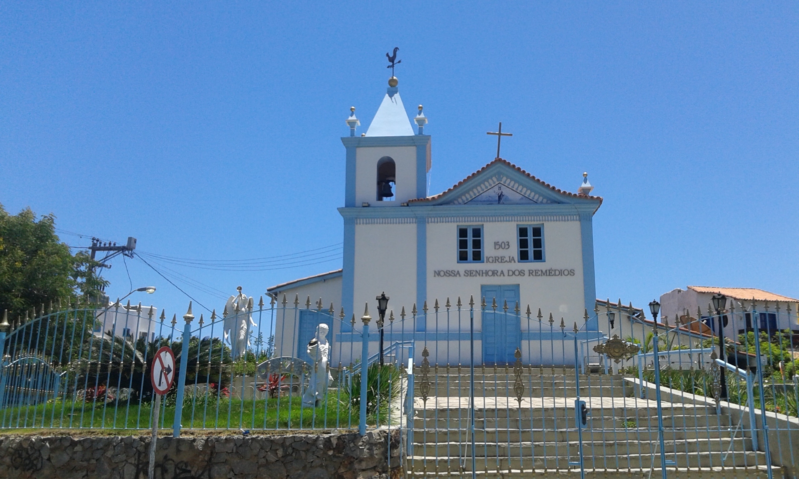 Igreja Nossa Senhora dos Remédios Arraial do Cabo igreja católica, marco histórico Igreja Nossa Senhora dos Remédios Arraial do Cabo igreja católica, marco histórico