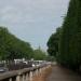Terrasse du bord de l'eau dans la ville de Paris