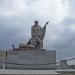 Скульптурная группа «Знамя не умирает» в городе Луганск