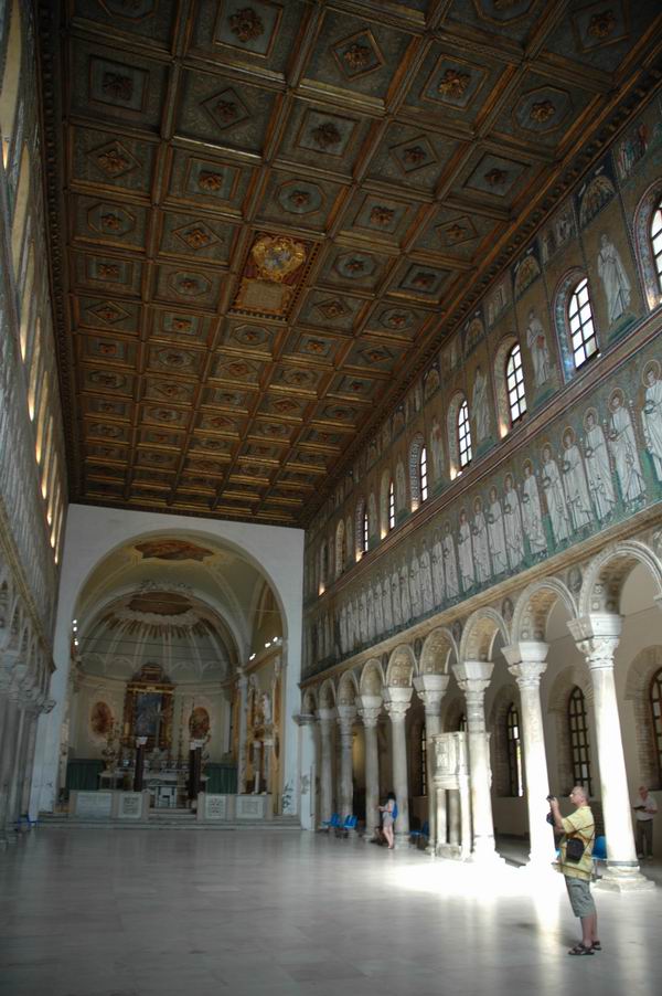 Basilica di Sant'Apollinare Nuovo Ravenna