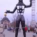 Скульптурная композиция «Человек-часы» в городе Щёлково
