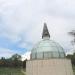 Stupa mit goldener Spitze