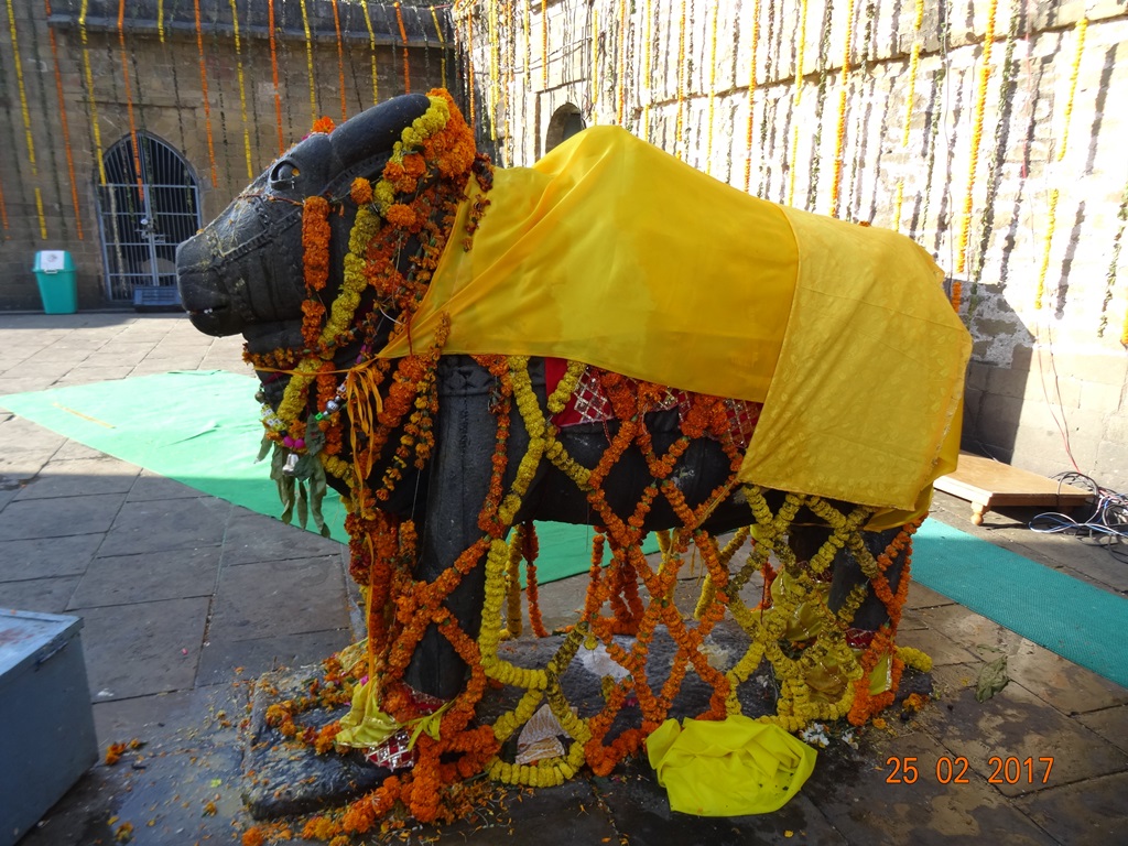 Nandi Statue Baijnath