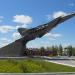 Самолёт-памятник Миг-25 в городе Югорск