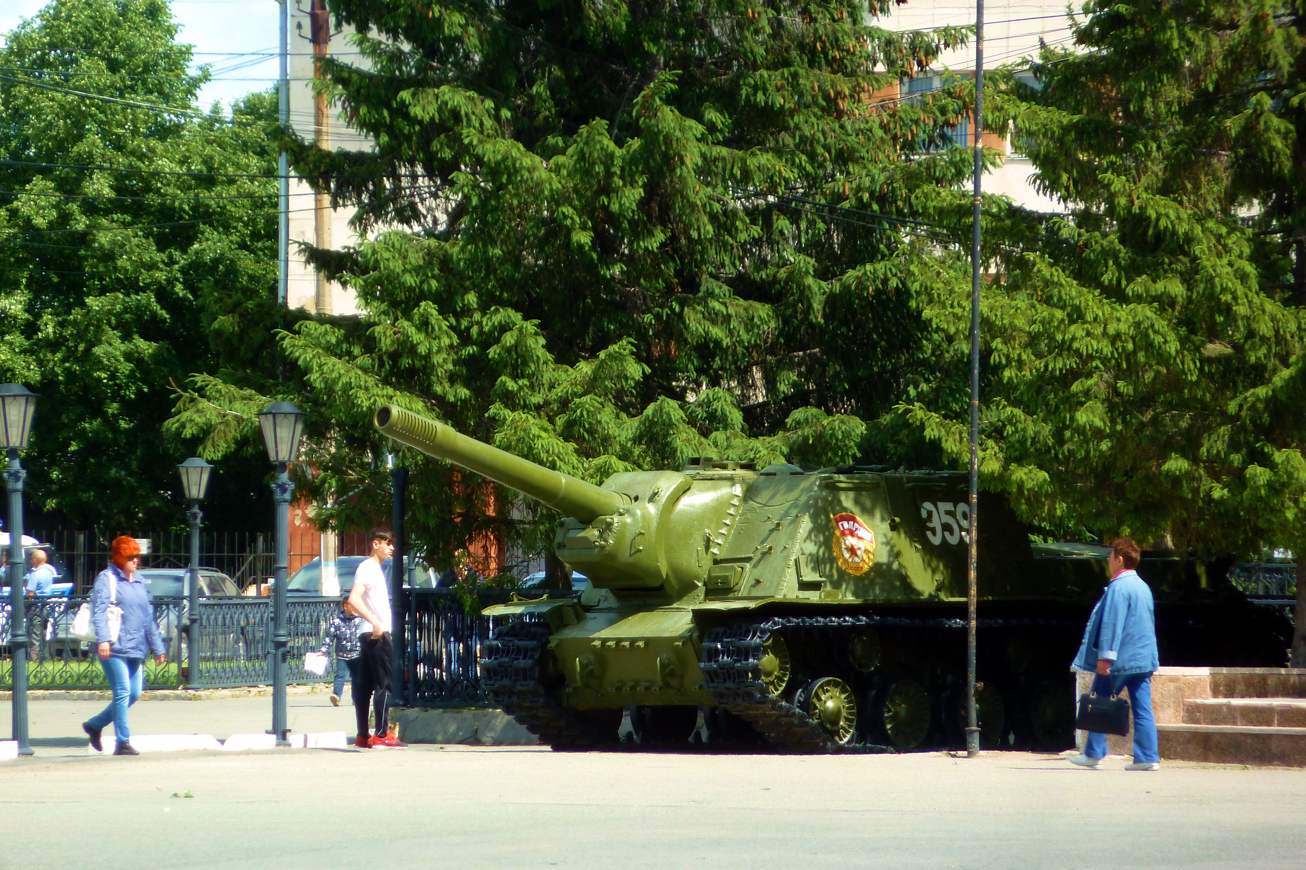 isu-152-dolgoderevenskoye