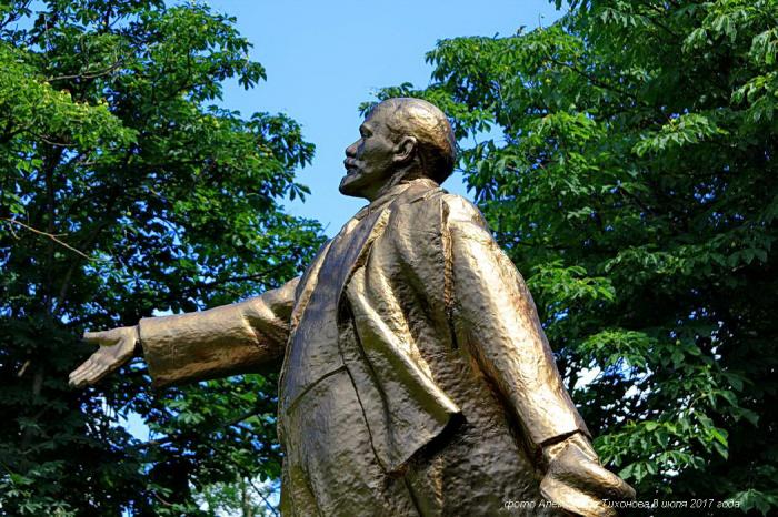 Памятник   Жуково Татарский image 2
