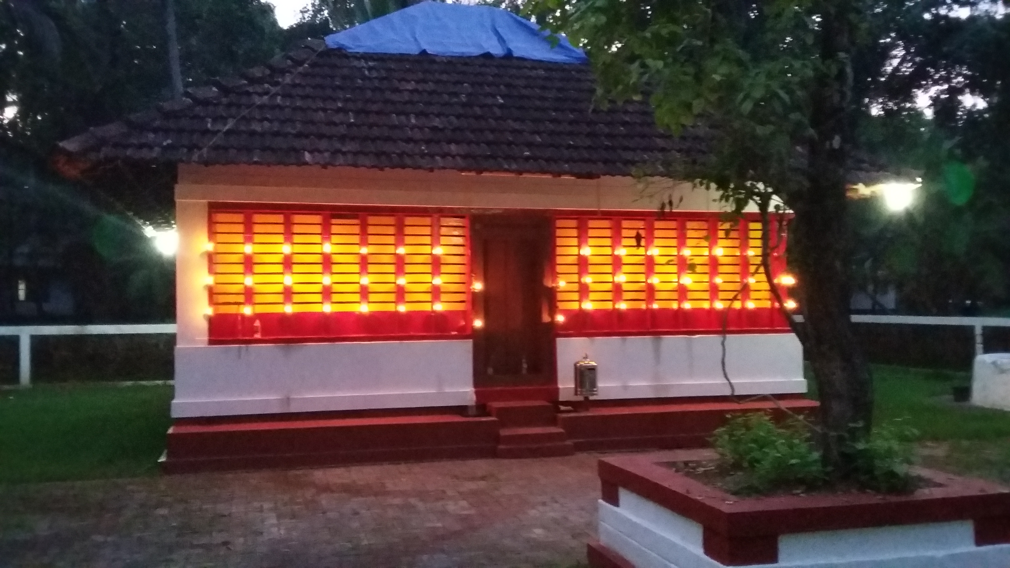 Chirathody Vazha valappil Muthappan Temple