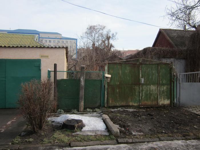 abandoned-house-kryvyi-rih