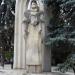 Monumentul lui Mitropolit Petru Movilă în Chişinău oraş