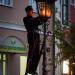 Участок с керосиновыми фонарями в городе Брест