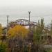 Мост на городской пляж через железную дорогу в городе Мариуполь