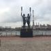 Cкульптура «Девушки с веслами» в городе Москва