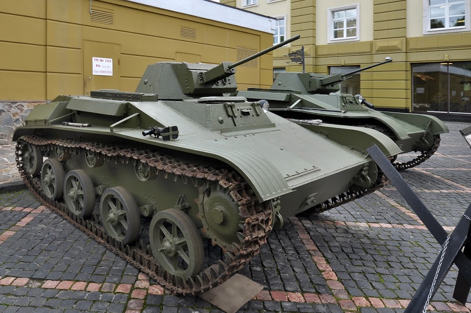Soviet light tanks T-60 | tank on display